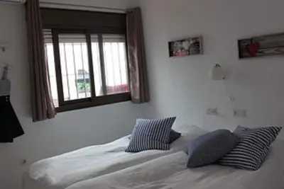 Image de Renovated apartment in prime location with rooftop pool and sea views