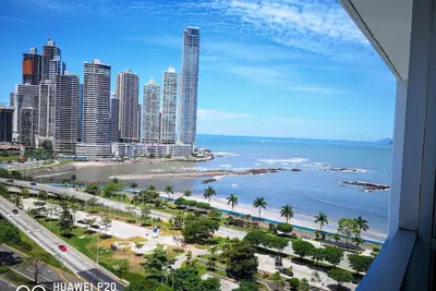 Image de Centrally located turnkey apartment.