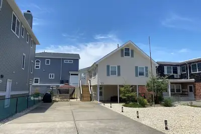 Image de Seaside Park Newly Renovated Home