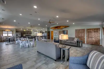 Cozy Cottage- Lewis and Clark Resort