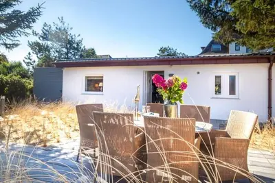 Image de Beachhouse No. 1 - - The luxury package - Bungalow on the beach - 2 bedrooms, terrace,