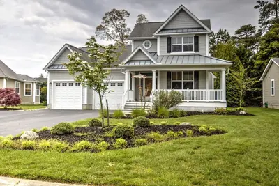 Image de 4 Br, 5 Ba Home, Pet Friendly, Ev Charger, Community Pool, Tennis, Free Activities and Chair Lift!