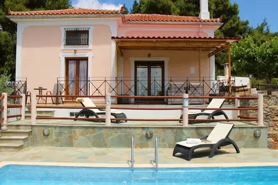 Tranquility in the middle of Skopelos island