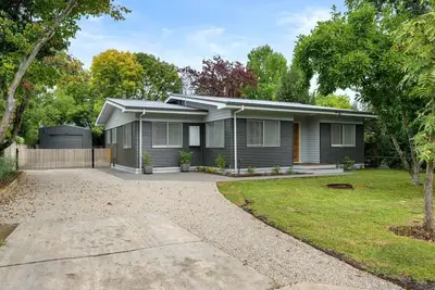 Image de Alpine View Cottage - Close to town