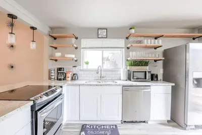 Image de Modern Home Perfect for Vacations in Sparks \/ Reno