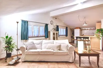 Image de Lovely Apartment - 5 minutes near the Beach