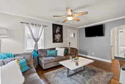 Image de Luxury 2-bedroom home- near Delmar Loop/Forest Park