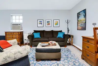 Image de Studio apartment with golf course view halfway between Sa and Boerne