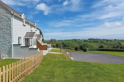 Image de Picked for its stunning sea views and surrounded by countryside.