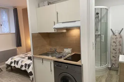 Image de Studio meublé tout confort au Rdc et proche des thermes (N°36)