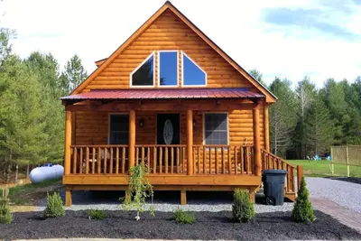 Image de The Dakota, Family & Dog-Friendly Adirondack Cabin on Lake Algonquin