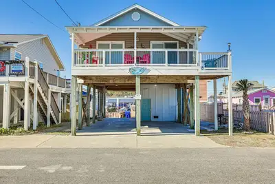 Image de Ocean-View 'Sea Gem' Bungalow: Steps to Beach!