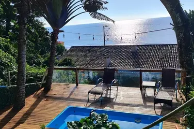 Image de House with pool facing the sea