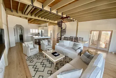 Image de Seafarer 3 bed 2 1\/2 bath Gulf to bay sleeps 6. Elevator