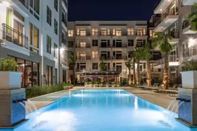 Image de The Glass Palace- Houston/Galleria