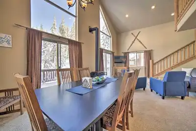 Image de Great for Groups: Soda Springs Cabin w/ Deck!