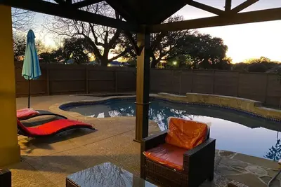 Image de Luxury 4 Br home w/ Pool, Large Game Room, near Seaworld/Six Flags (Cobbl. )