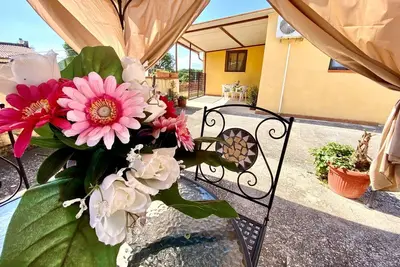 Image de Lovely three-room apartment 300 meters from the sea of Fontane Bianche with Wi. Fi.