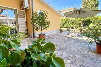 Image de Lovely one-bedroom apartment in Villa a few steps from the sea
