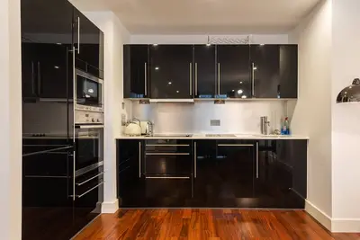 Image de 2 Bedroom City Centre Apartment