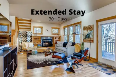 Image de Brilliant Posh Home – Backs to Poudre River Trail!