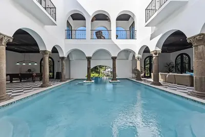 Image de Private Indoor/Outdoor Pool & Waterfront Oasis on Siesta Key