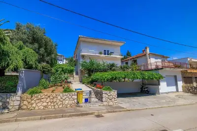 Image de Appartement de vacances Dramalj pour 2 - 6 personnes avec 3 chambres à coucher - Appartement de vaca