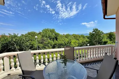 Image de Appartement de vacances Dobrinj pour 1 - 4 personnes avec 1 chambre à coucher - Maison de vacances