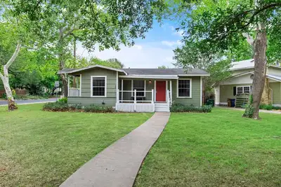 Image de Charming Austin Home - 3 Br |Large Fenced Backyard
