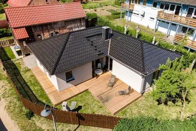 Image de Stylish new vacation home on Lake MĂĽritz with fireplace in a very quiet location on the outskirts of the village