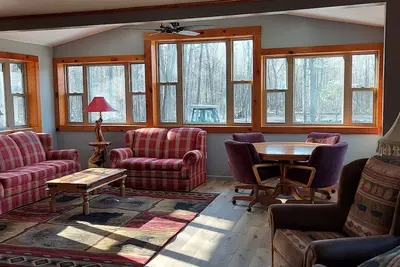 Image de Cabin by the lake