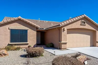 Image de Newer home with 2 car garage less than 30 minutes from Tucson airport