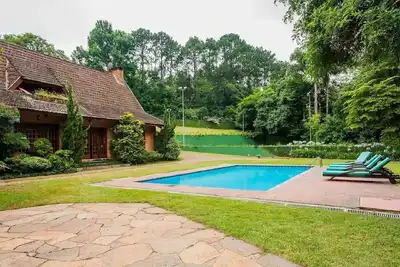 Image de High-End Christmas and New Year's Eve in a Country House with Pool