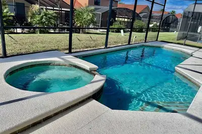 Image de Ref 37pf. Modern family 6 Bed Villa with pool/spa. Nr Disney