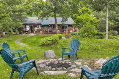 Image de Lakefront Phelps Cottage w\/ Private Boat Dock