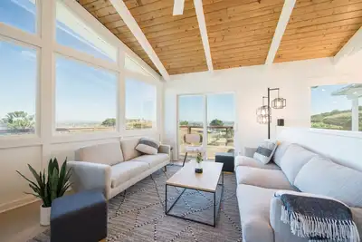 Image de 7-acre Wine Country Ranch, Sweeping Views, Close to Downtown!