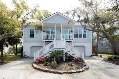 Image de Modern Boho style Folly beach house -3 blocks from the beach!