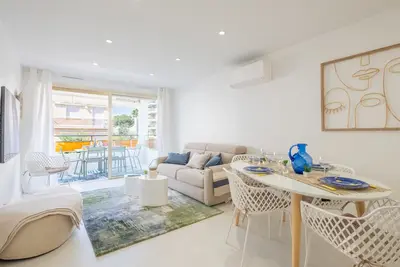 Image de 3p de style à deux pas de la Croisette & commerces