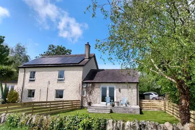 Image de Plas Marchog Annexe, pet friendly, with a garden in Pentraeth