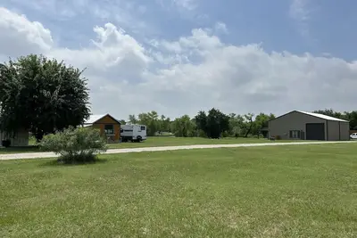 Image de Tiny cabin near downtown Fort Worth