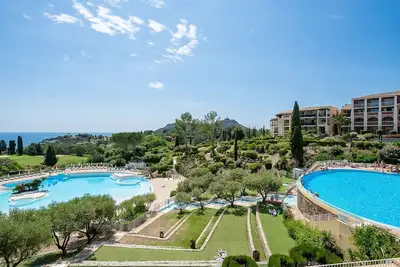 Image de Agréable appartement pour 6 personnes avec Wifi, piscine, Tv, terrasse et parking