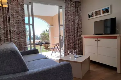 Image de Agréable appartement pour 4 personnes avec piscine, Wifi, Tv, terrasse et parking