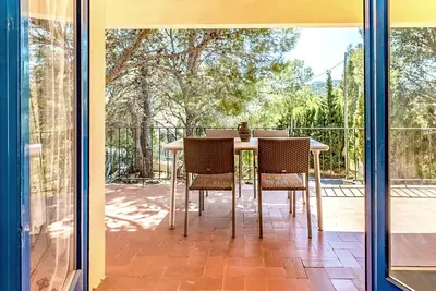 Image de Grifeu 14 – Appartement avec terrasse et jardin