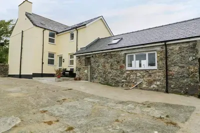 Image de Gwlgri - an apartment that sleeps 8 guests in 4 bedrooms