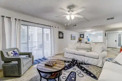 Image de Perfect Location! Updated Amelia Island Condo Only 4 Min Walk to Beach!