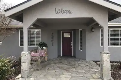 Image de Paso Robles Hill Top Prancing Deer Country Retreat