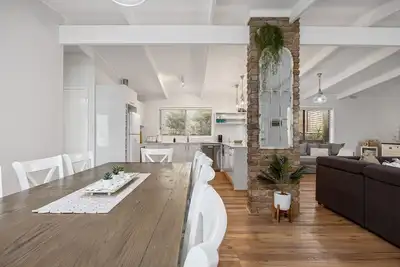 Image de Newly renovated 3-bedroom holiday accommodation