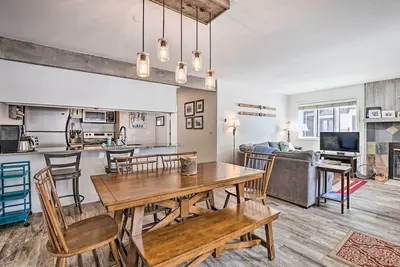 Image de Cozy East Vail Condo ~ 6 Mi to Vail Village!