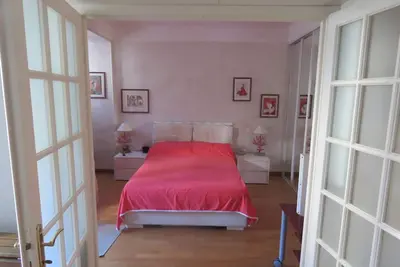 Image de 2 rooms in the golden square, 100 m from the beach on a pedestrian street