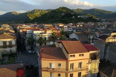 Apartment 5 min. from the Alcantara Gorges and a few km from romantic Taormina